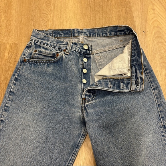 Vintage 501 Levi’s Jeans - Picture 6 of 12